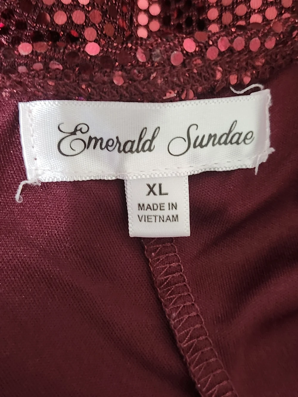 Emerald Sundae Women’s Burgundy Sequin Maxi Dress XL.